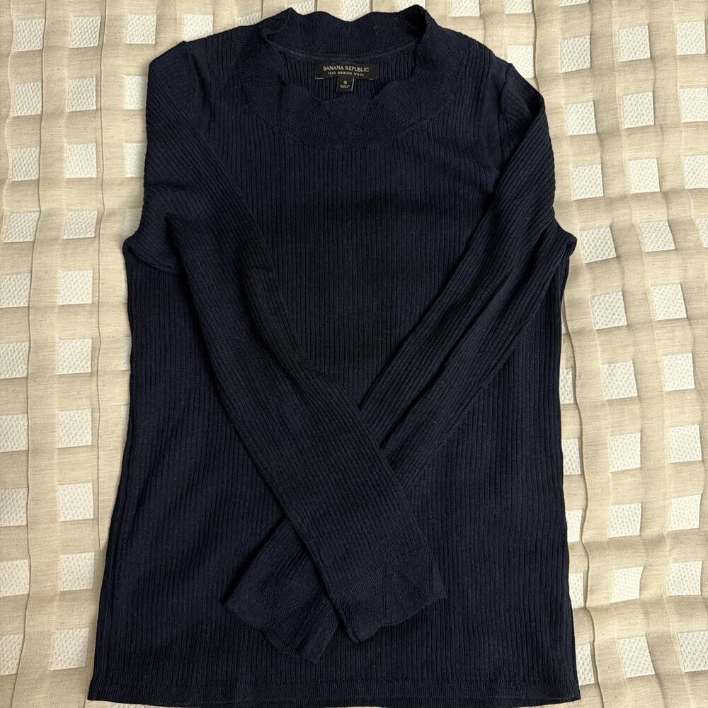 Banana-republic Women's Navy Sweater